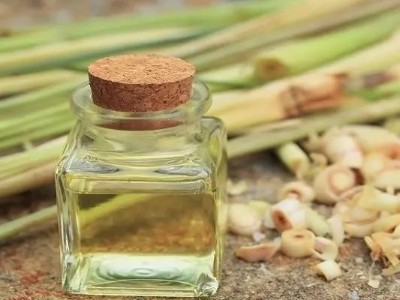 檸檬草精油,成分天然安全的驅(qū)蚊精油